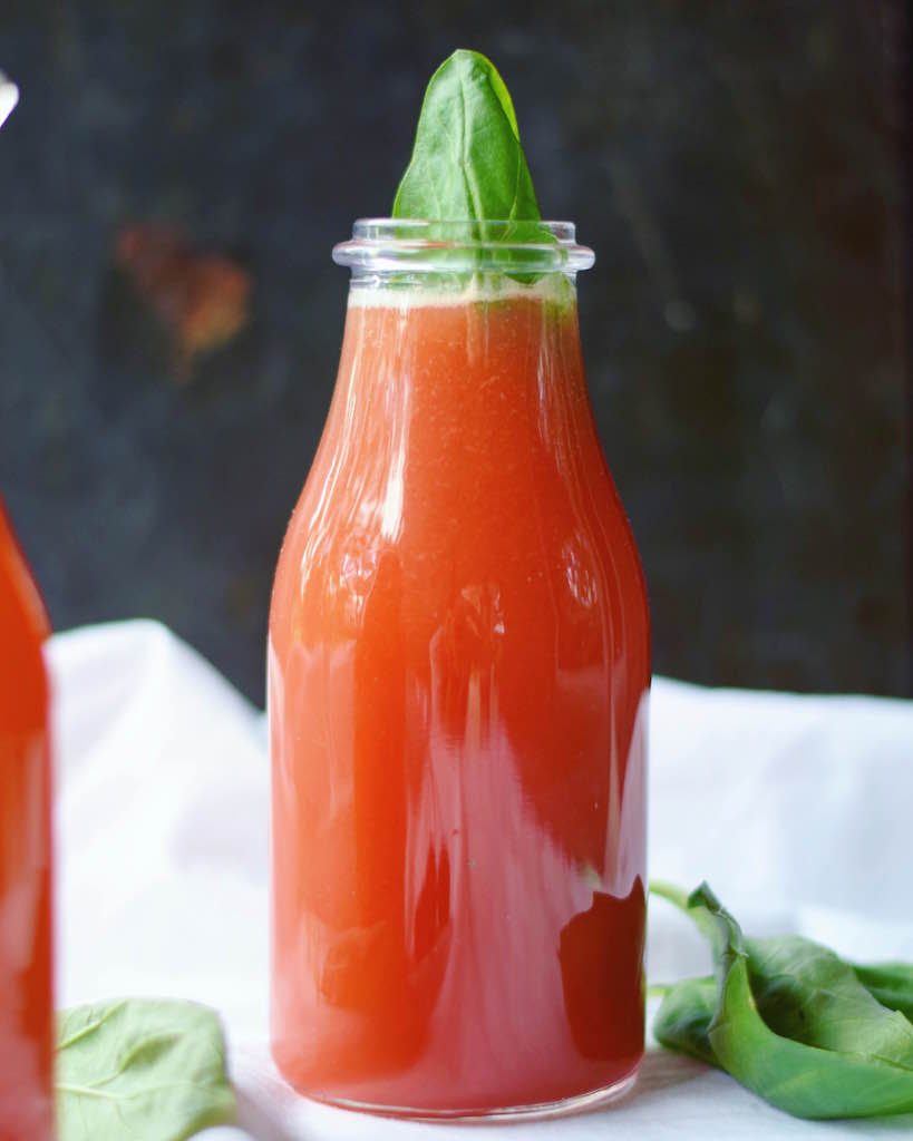FoodByMaria makes Carrot Ginger Juice Without Expensive Juicer