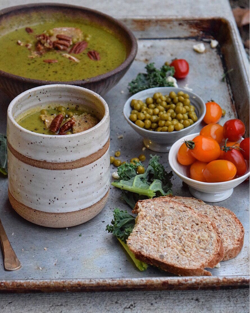 FoodByMaria creates a Detox Kale + Cauliflower Soup