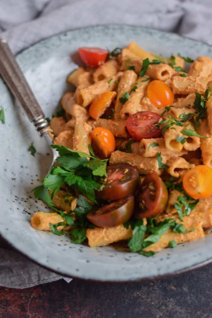 The Best Pasta Sauce, ever! (plant based, 10 minutes)