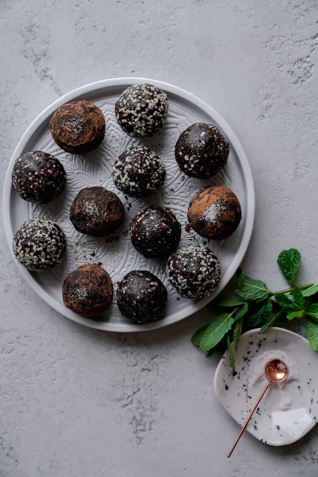 cashew bliss balls