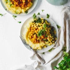 Delicious and easy to make vegan grits.