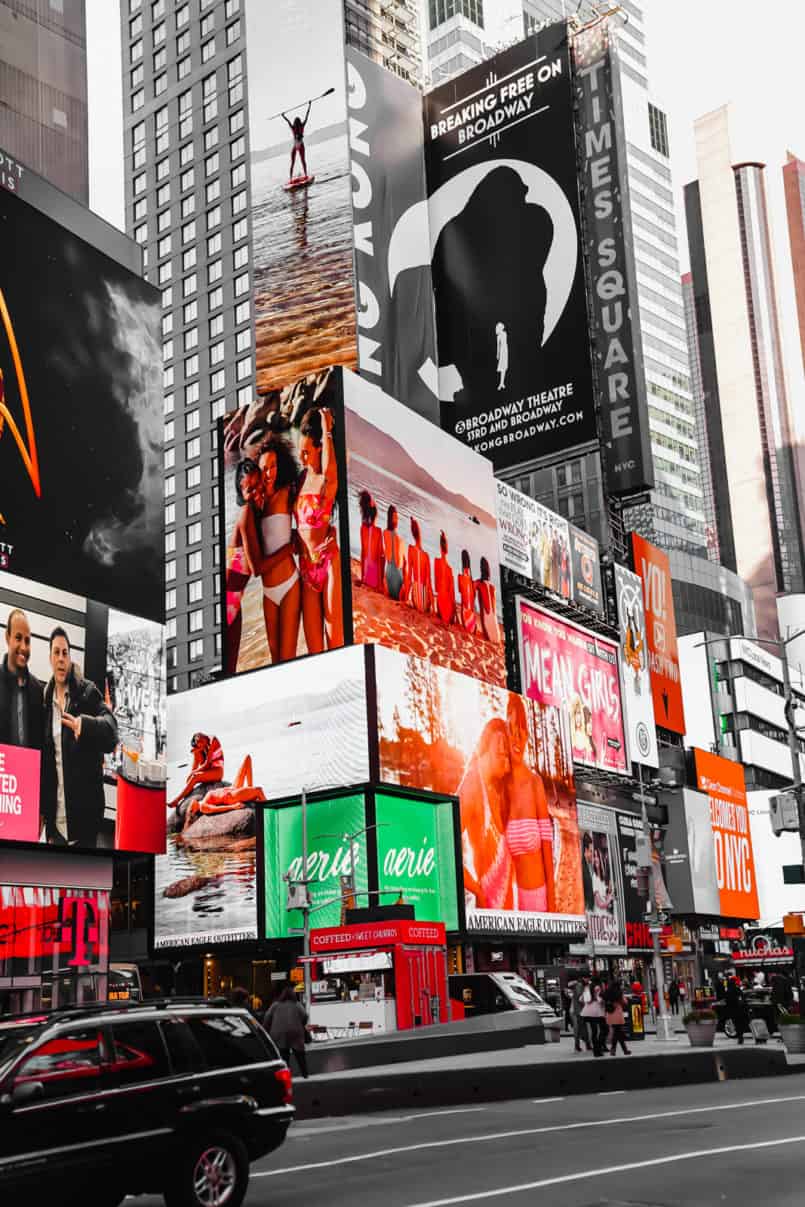New York baby, the vegan mecca of food! I recently did some travelling to New York, here's where I stayed, played, and ate!