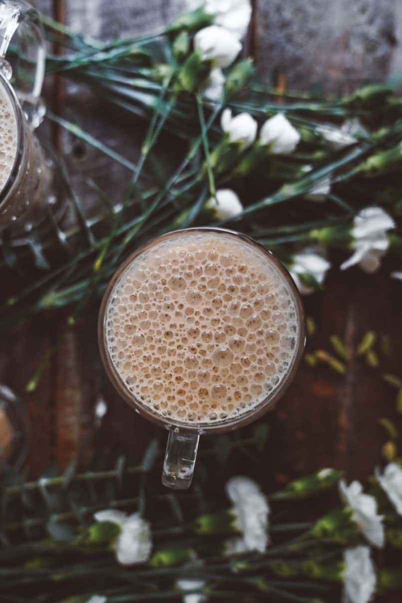 This plant based cashew milk latte is an instant cup of cheer! Cashews make the creamiest milk, perfect for your morning coffee.