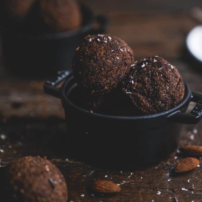 These plant based energizing espresso cacao bites are the perfect healthy snack for on the go and they are super easy to make.