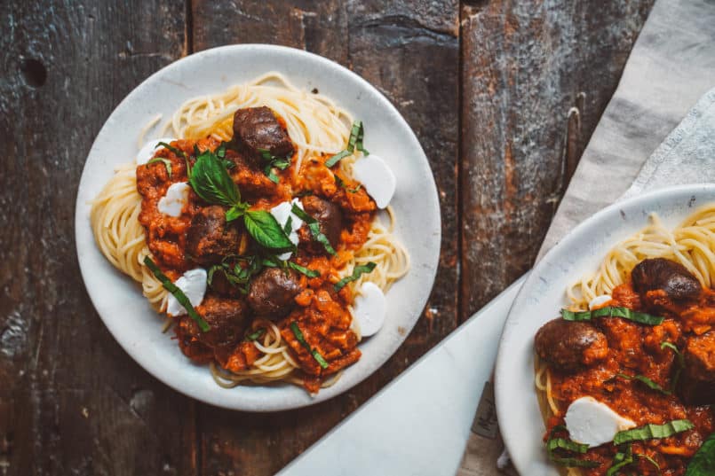 Meal planning can feel daunting at times but Food By Maria is here to help! I've included three easy plant based vegan recipes like spaghetti bolognese.