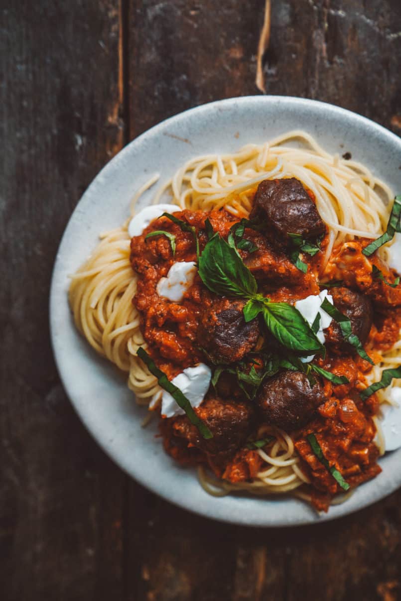 Meal planning can feel daunting at times but Food By Maria is here to help! I've included three easy plant based vegan recipes like spaghetti bolognese.