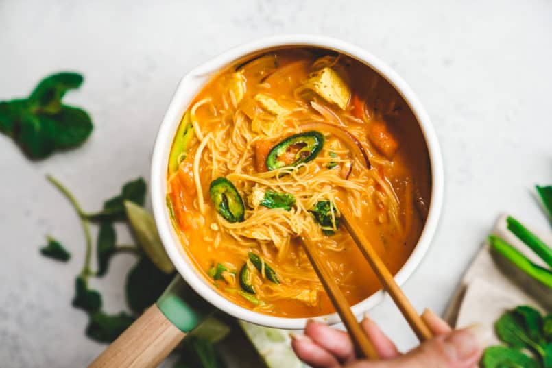 This vibrant plant-based and vegan Coconut Curry Noodle Bowl comes together so easily and just like the street vendors in Thailand, all you need is one pot! 