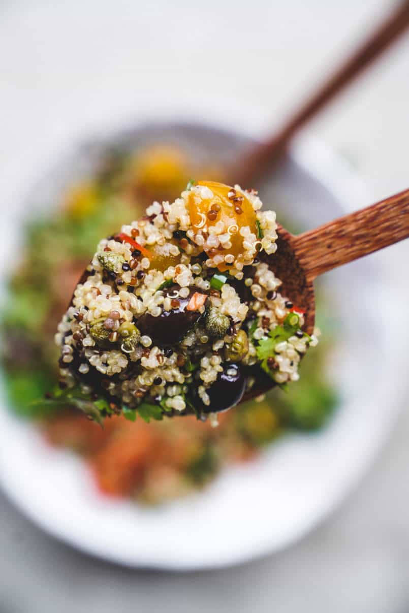 Start your year off right with this super easy meal prep recipe. It's a plant based quinoa salad that is sure to set you up for success.