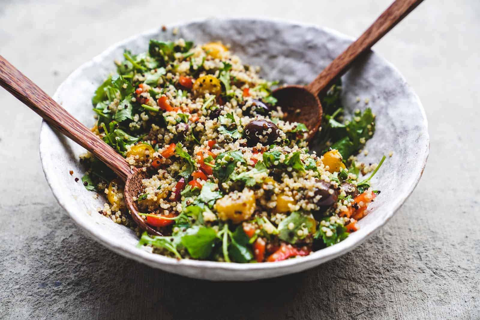 Start your year off right with this super easy meal prep recipe. It's a plant based quinoa salad that is sure to set you up for success.