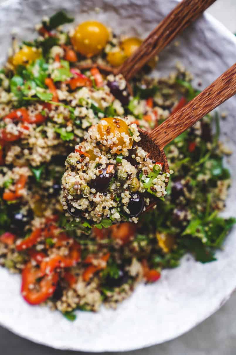 Start your year off right with this super easy meal prep recipe. It's a plant based quinoa salad that is sure to set you up for success.