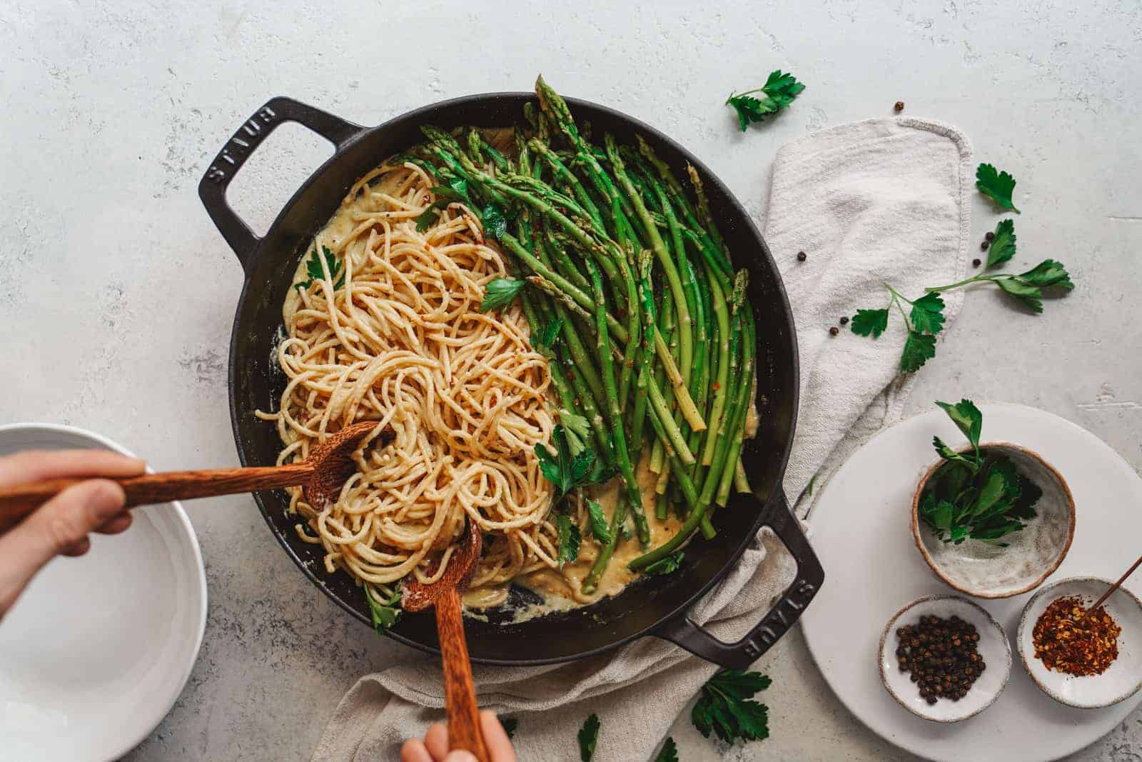 The Best Garlic + Onion White Wine Pasta Sauce FoodByMaria