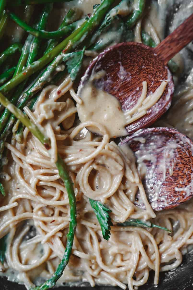 This is the best garlic and onion white wine sauce for any pasta dish. When used with Cali'flour Foods pasta it's a vegan's protein packed dream!