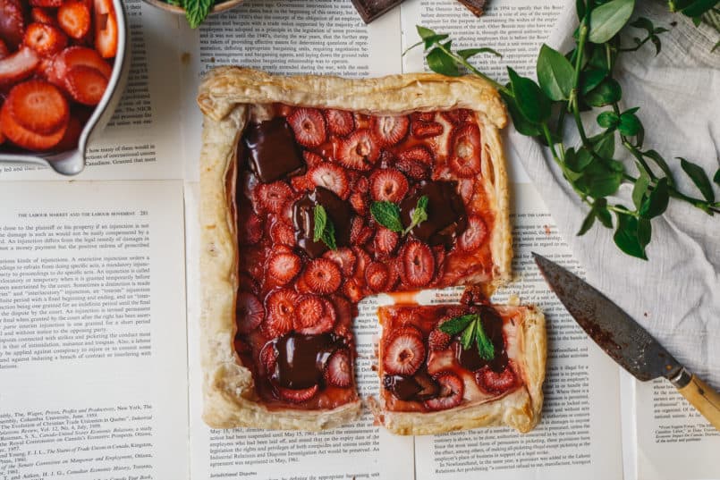 I'm baking up some bright, fresh, and oh so delicious summer vegan desserts, starting with this simple rustic vegan berry chocolate tart.