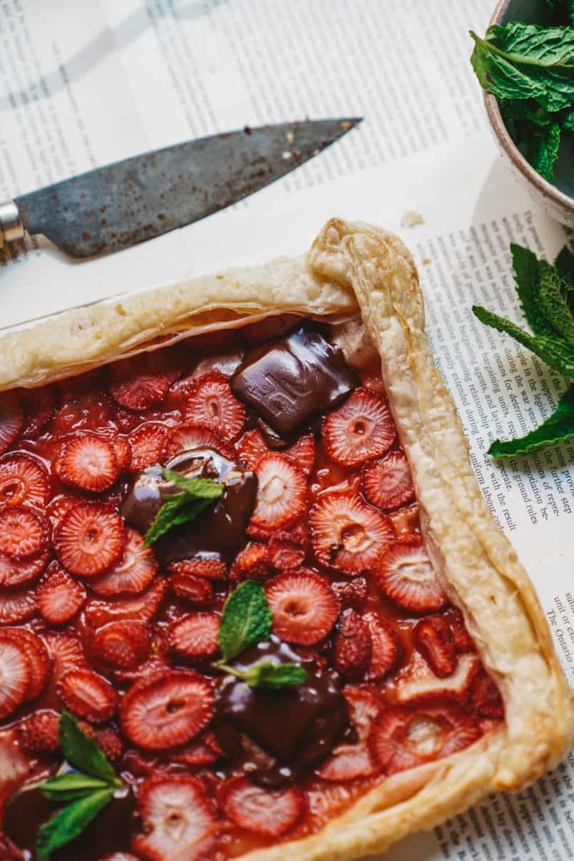 I'm baking up some bright, fresh, and oh so delicious summer vegan desserts, starting with this simple rustic vegan berry chocolate tart.