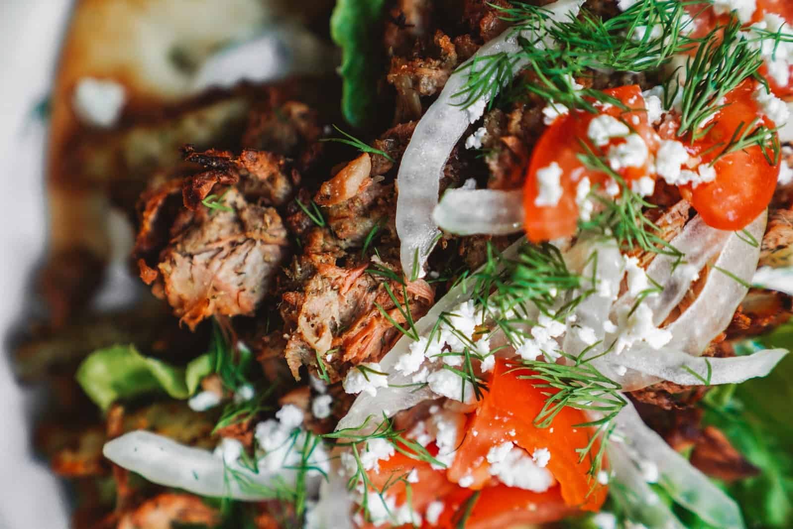 Add this plant based jackfruit gyros recipe to your fav Greek recipes! 