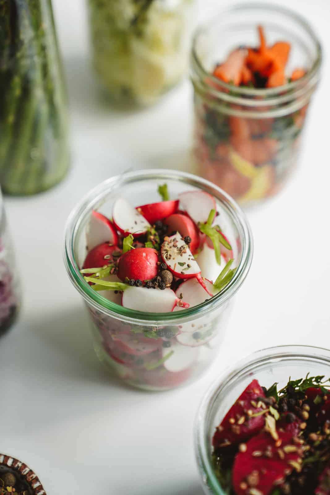 How to pickle vegetables.