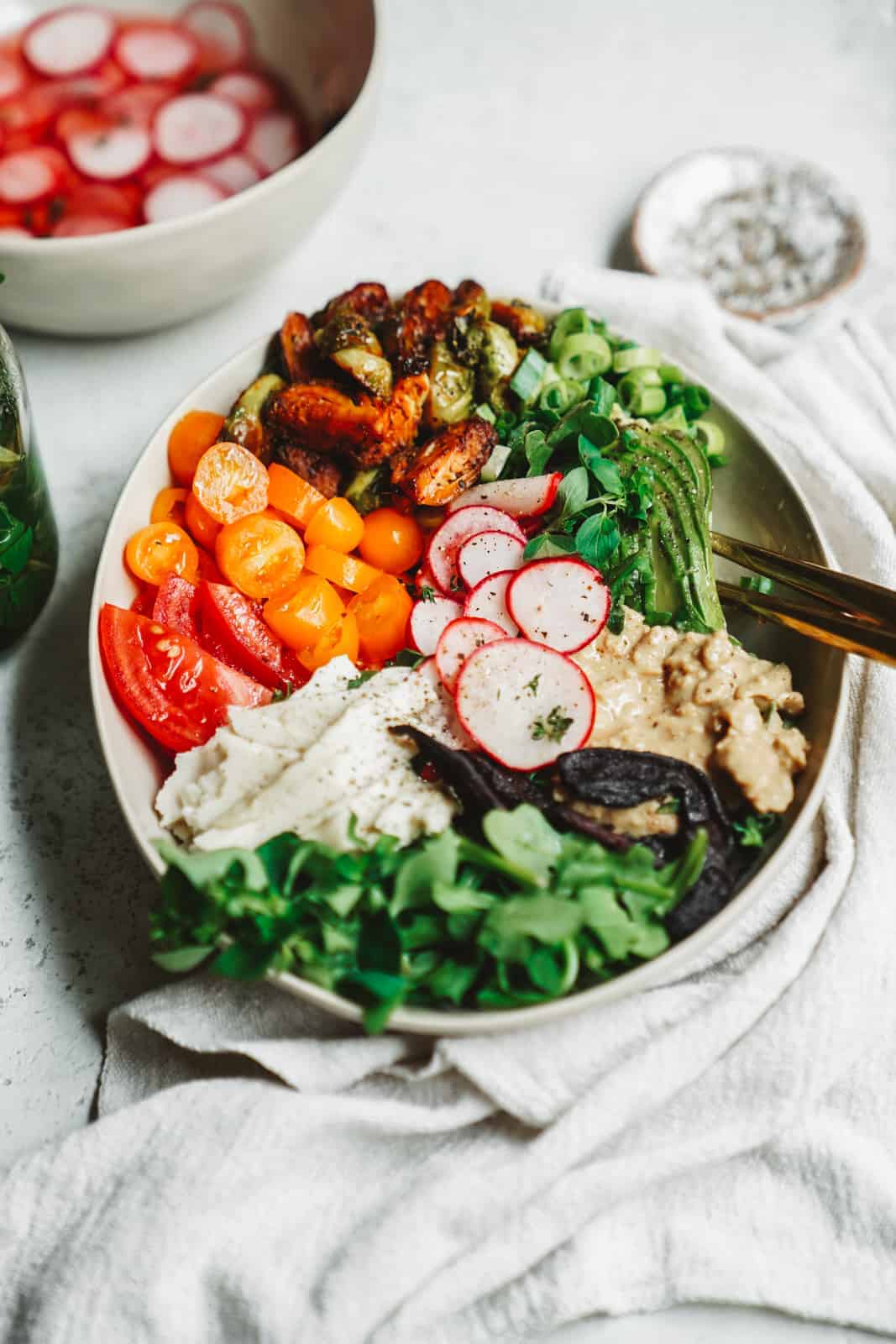 This easy vegan Cobb salad is loaded with nutritious goodness, and vegan tuna.
