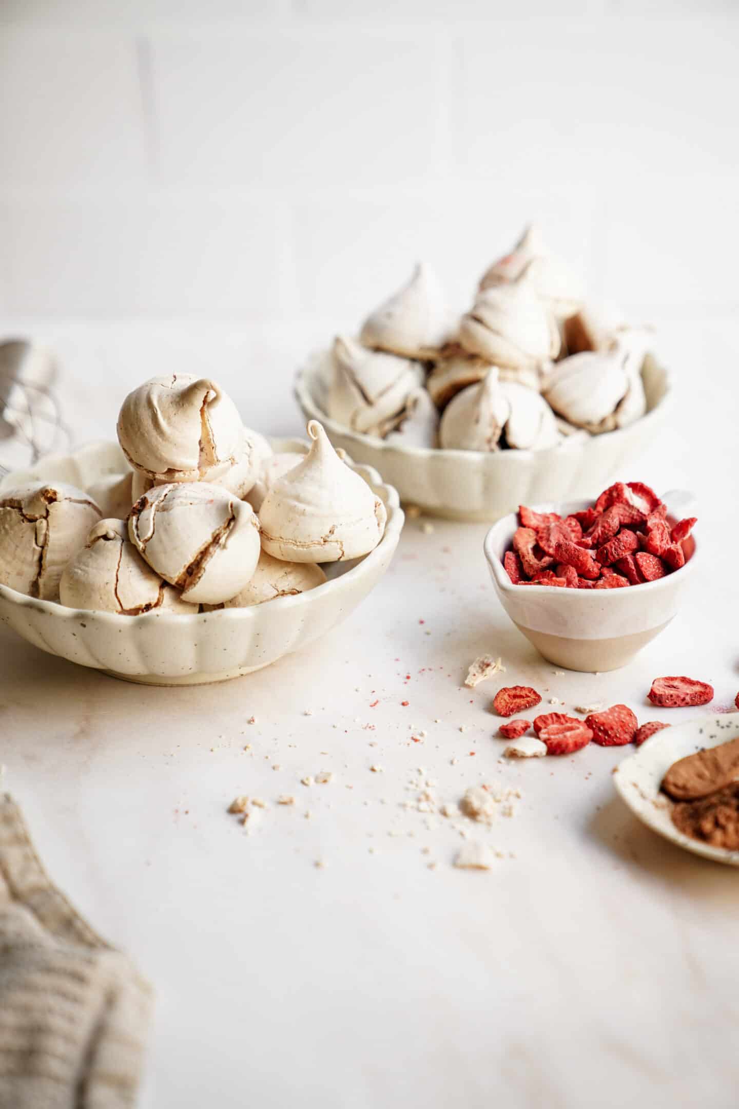 Chocolate meringue cookies in bowls