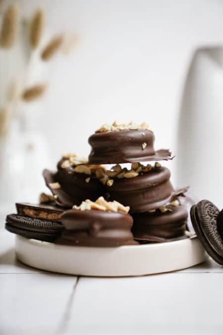 Chocolate Dipped Peanut Butter Cup Stuffed Oreos