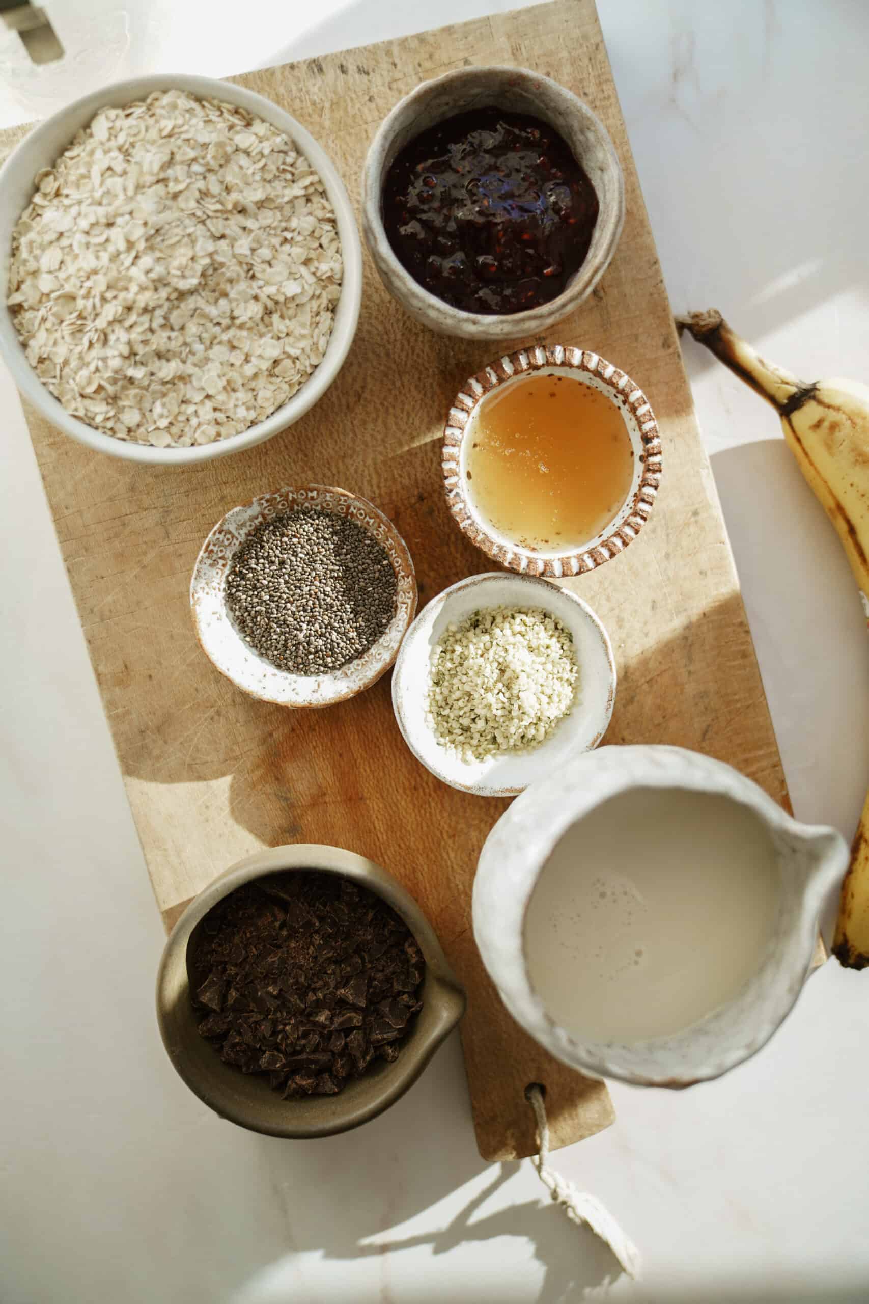 Ingredients you'll need before I show you how to make overnight oats