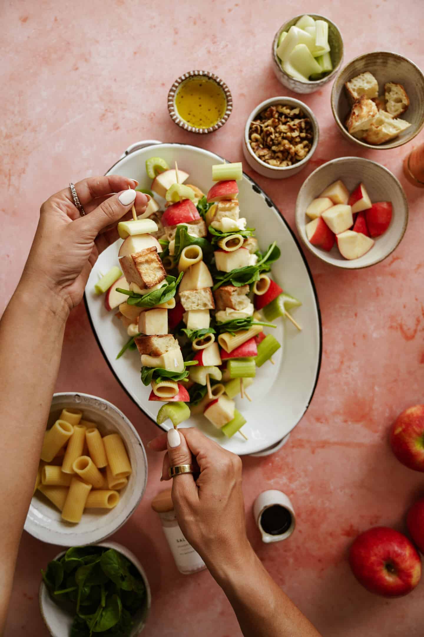 Plate with salad skewers on them - a healthy snack idea