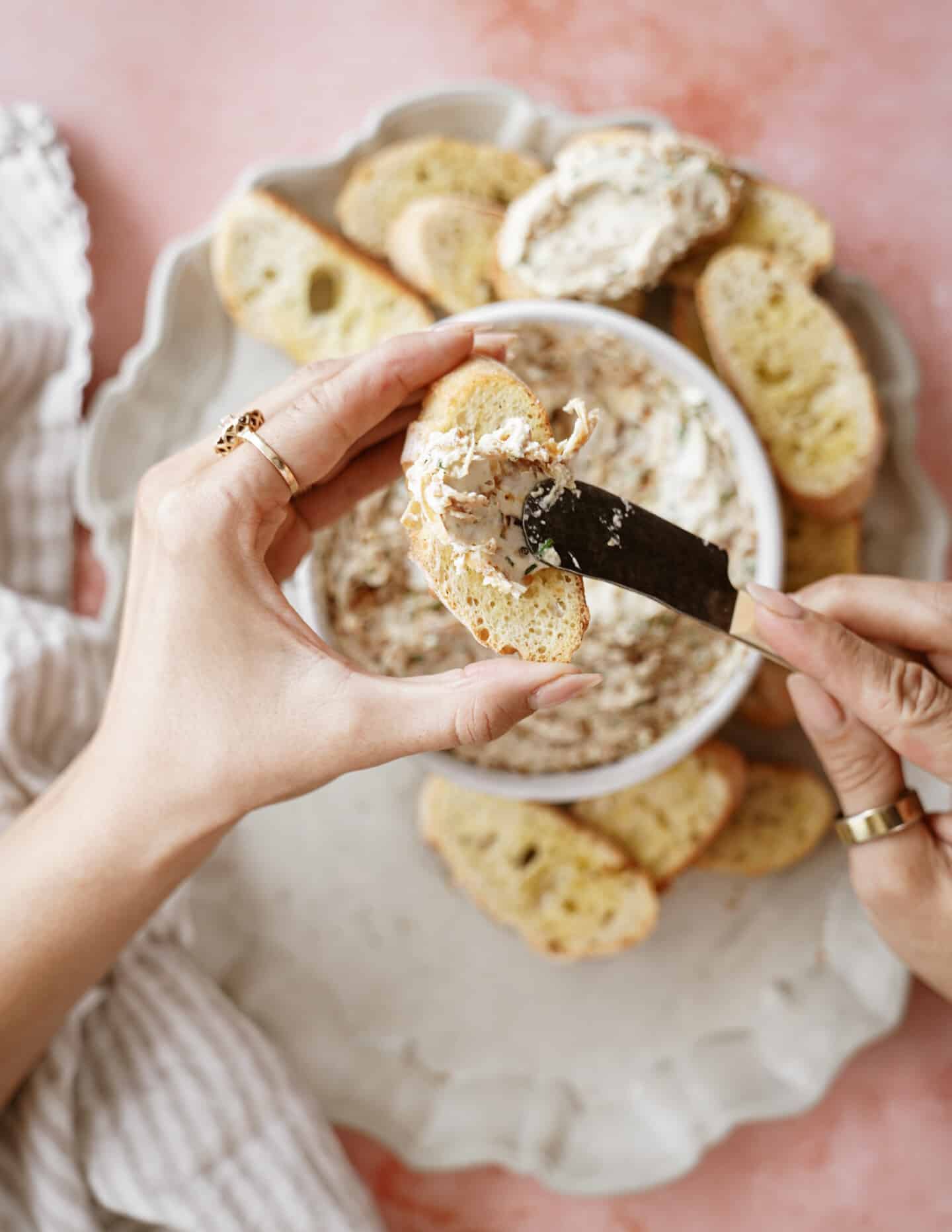 French onion dip with baguette