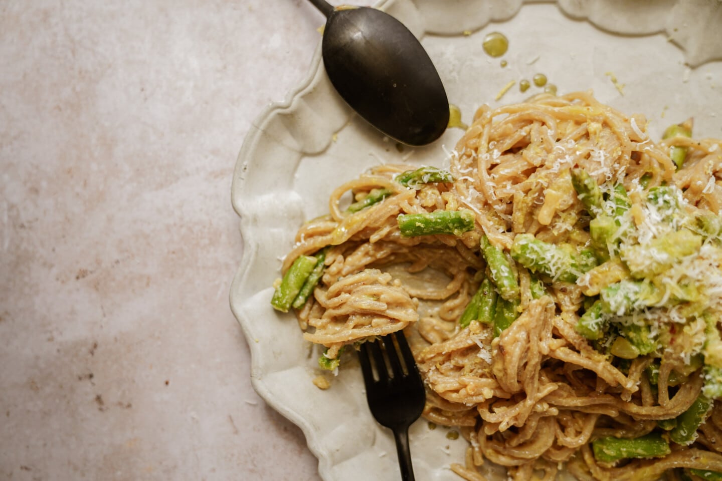 White wine spaghetti sauce on a serving platter