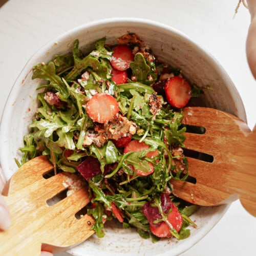 Summer salad with parmesan crisps