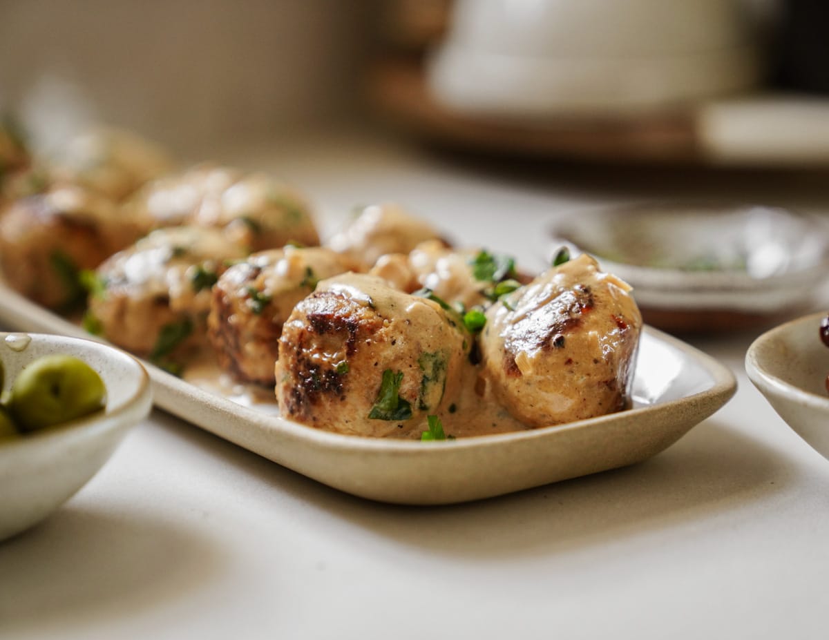 Chicken meatballs on a plater